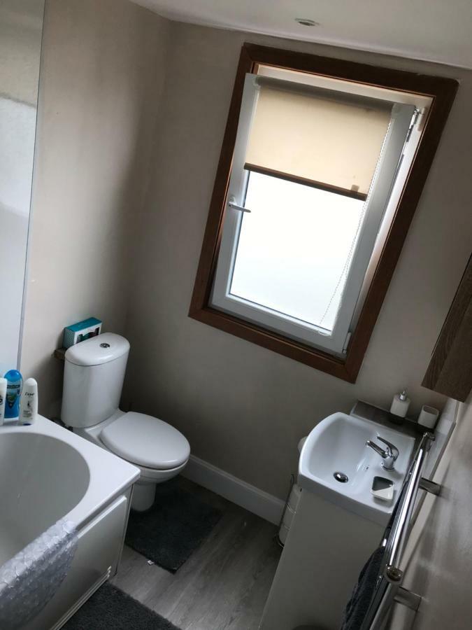 “A Wee Pad In Dunfermline”アパートメント エクステリア 写真